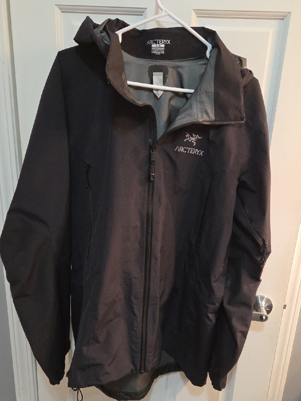 Arc'teryx Men’s Black Waterproof Hooded Jacket